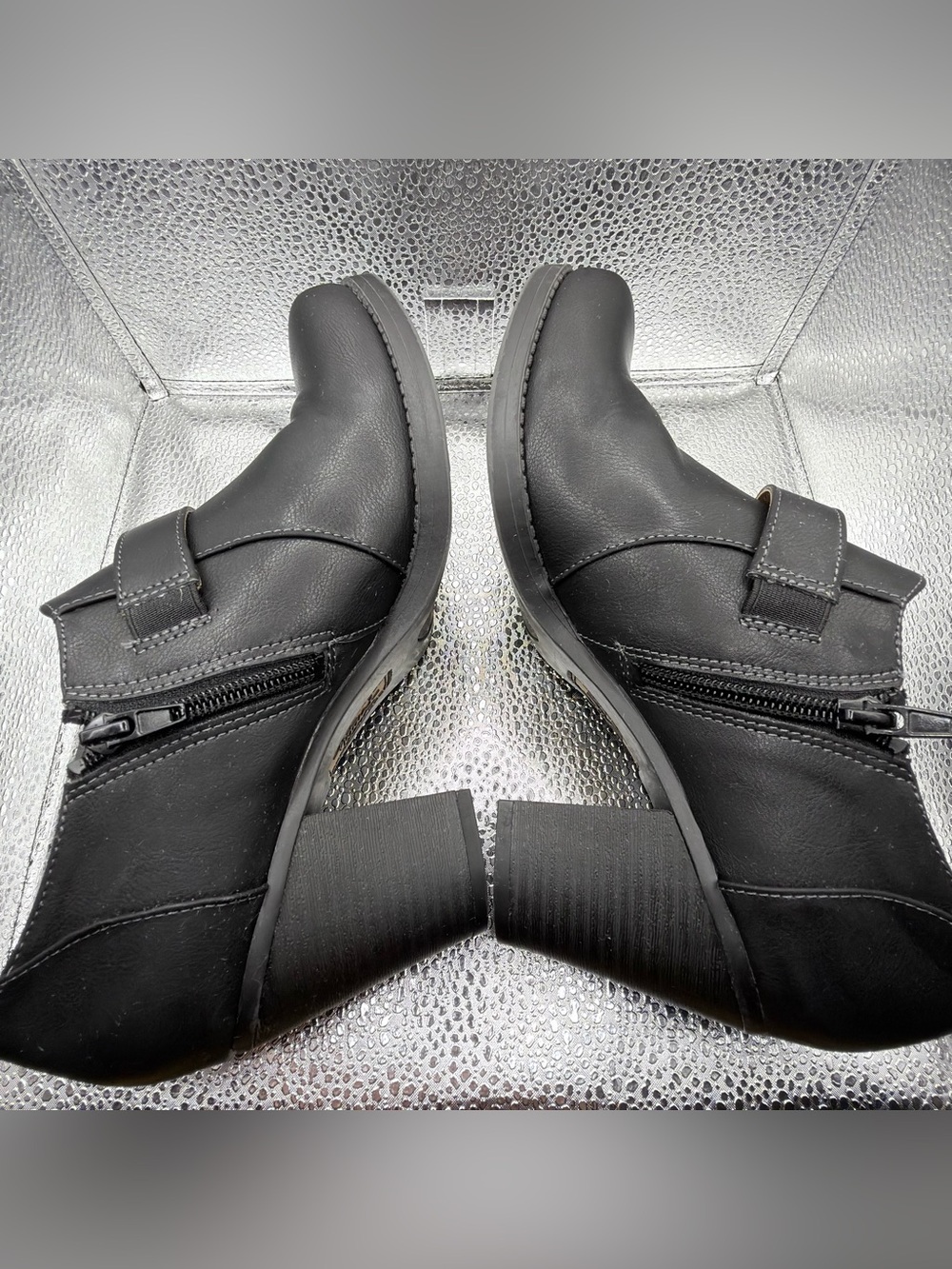 Natural Soul Black Leather Heeled Ankle Booties with Strap - Picture 5 of 14